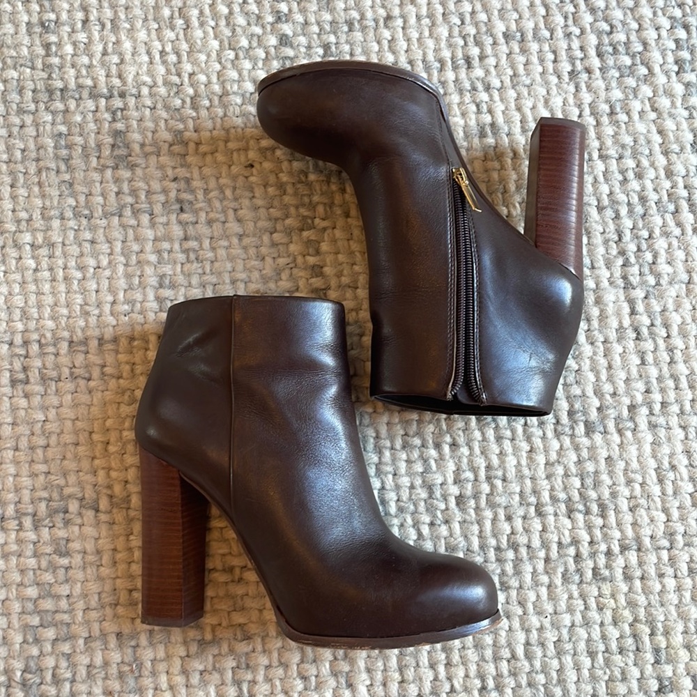 Brown Leather Heeled Bootie - 7 1/2